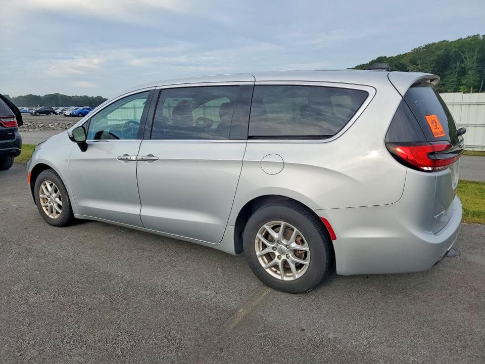 2023 CHRYSLER PACIFICA TOURING L 2