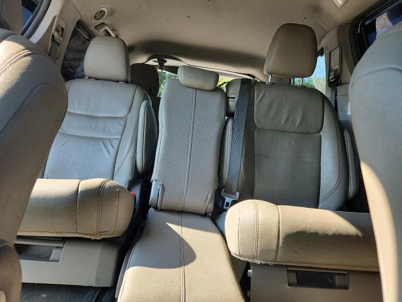 2017 TOYOTA SIENNA LTD 10