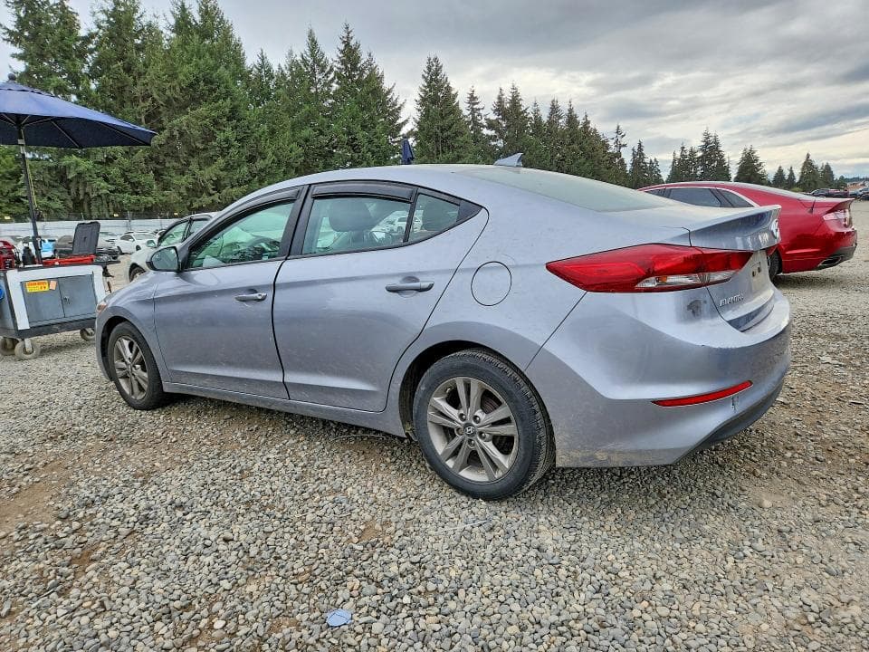 2017 HYUNDAI ELANTRA SE 2