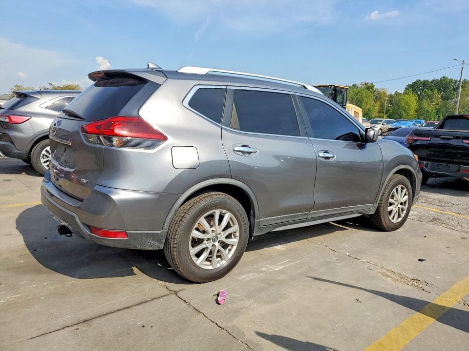 2018 NISSAN ROGUE SV 3