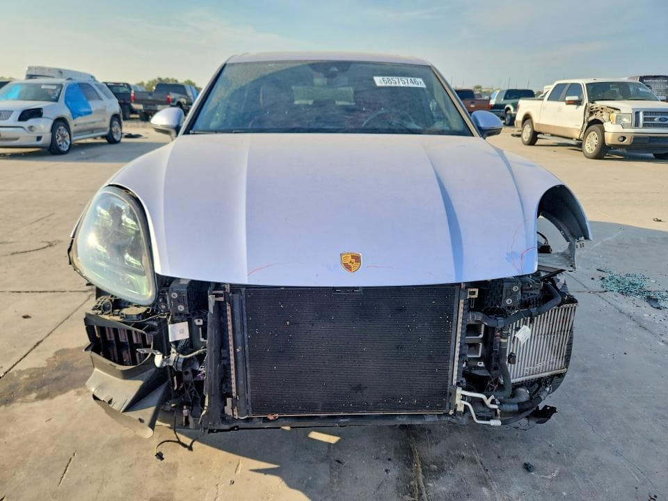 2021 PORSCHE CAYENNE E-HYBRID 5