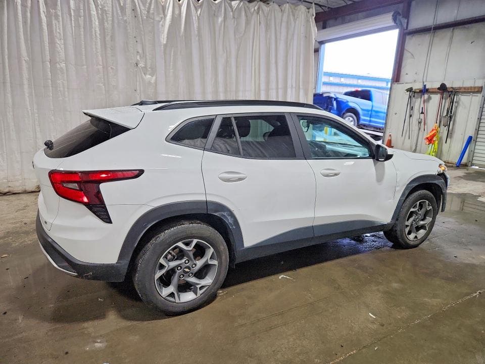 2025 CHEVROLET TRAX 1LT 3