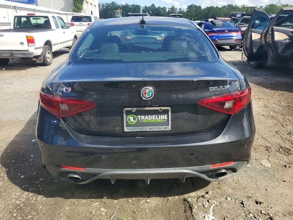 2017 ALFA ROMEO GIULIA TI 6