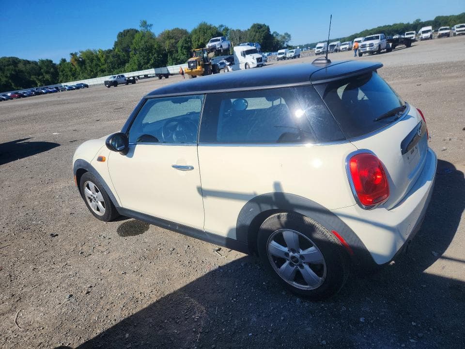 2017 MINI COOPER 2