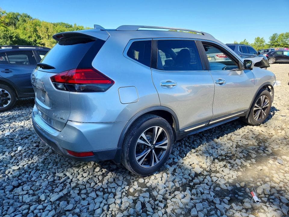 2017 NISSAN ROGUE SL 3