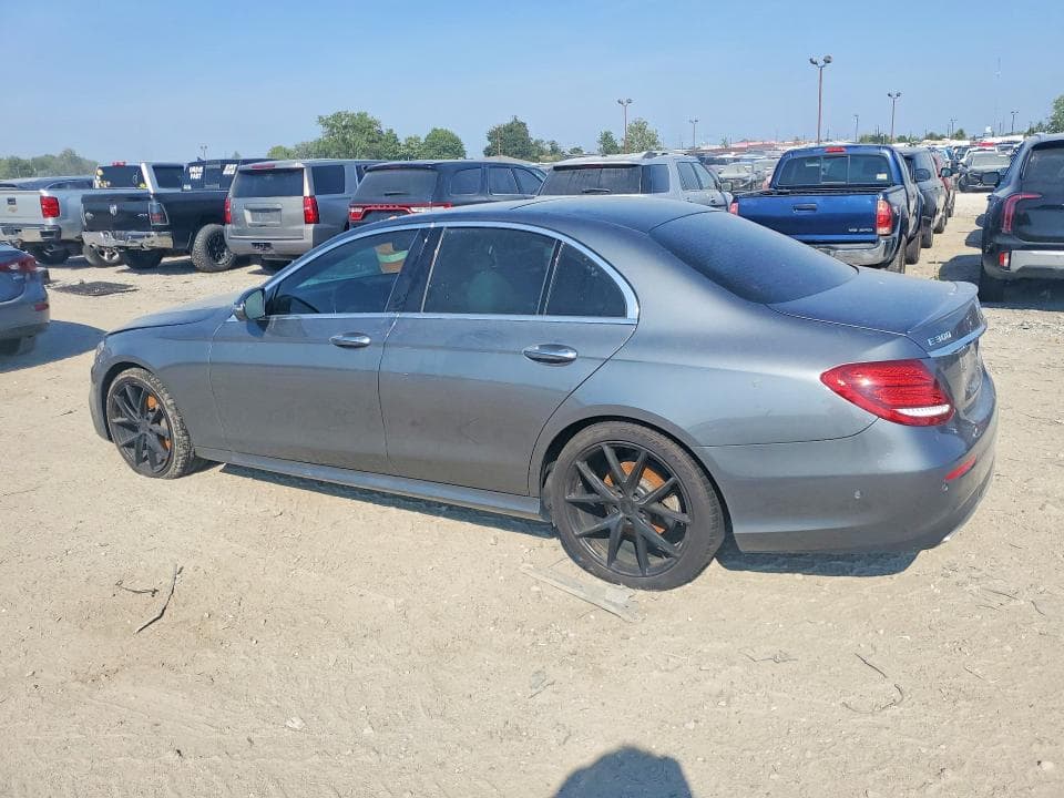 2019 MERCEDES-BENZ E 300 2
