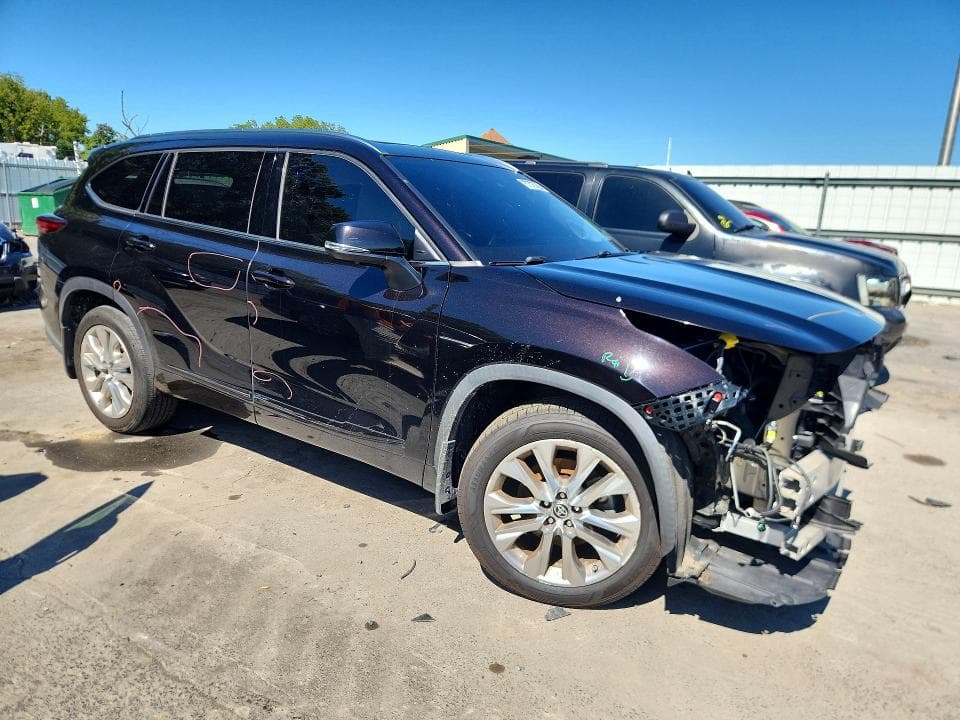 2020 TOYOTA HIGHLANDER LIMITED 4