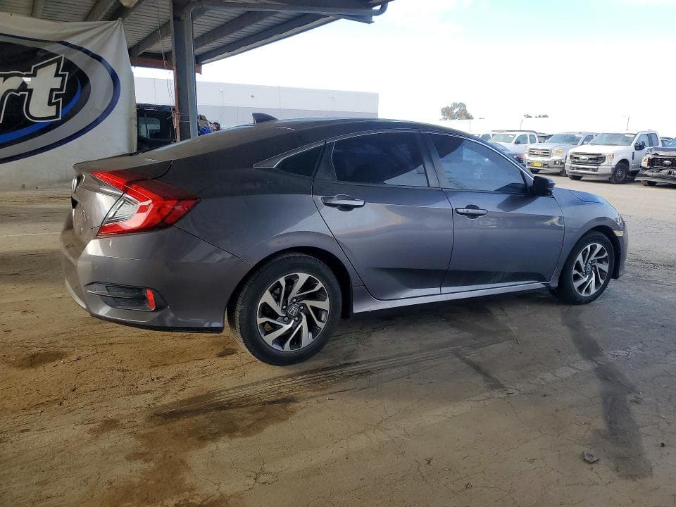 2017 HONDA CIVIC EX 3
