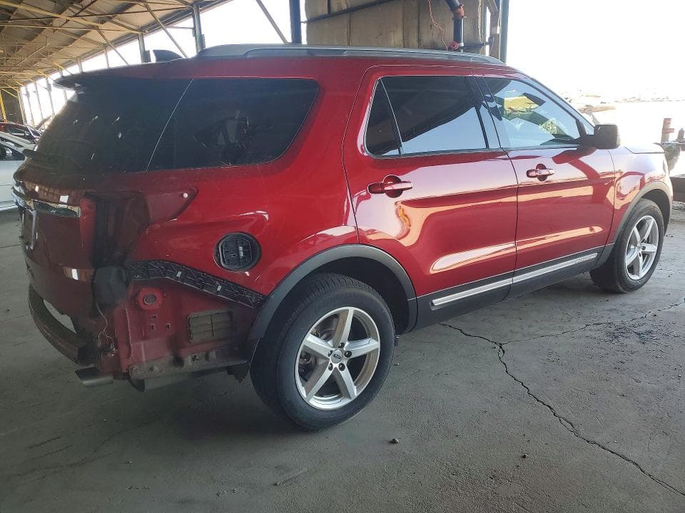 2018 FORD EXPLORER XLT 3