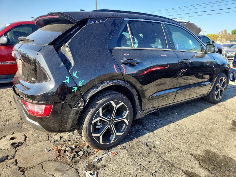 2023 KIA NIRO EX 3