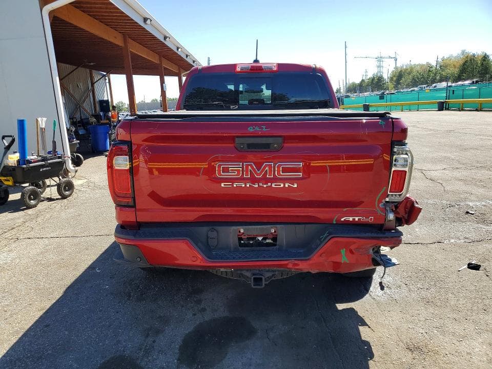 2023 GMC CANYON AT4 6