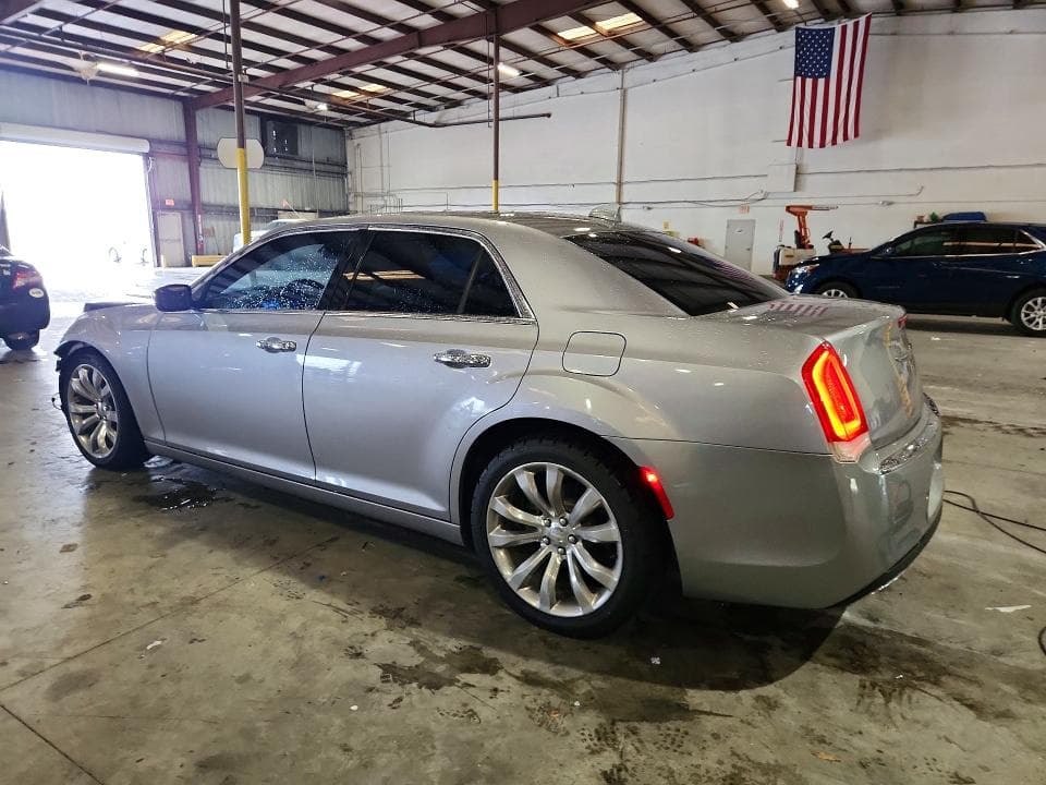 2017 CHRYSLER 300C 2
