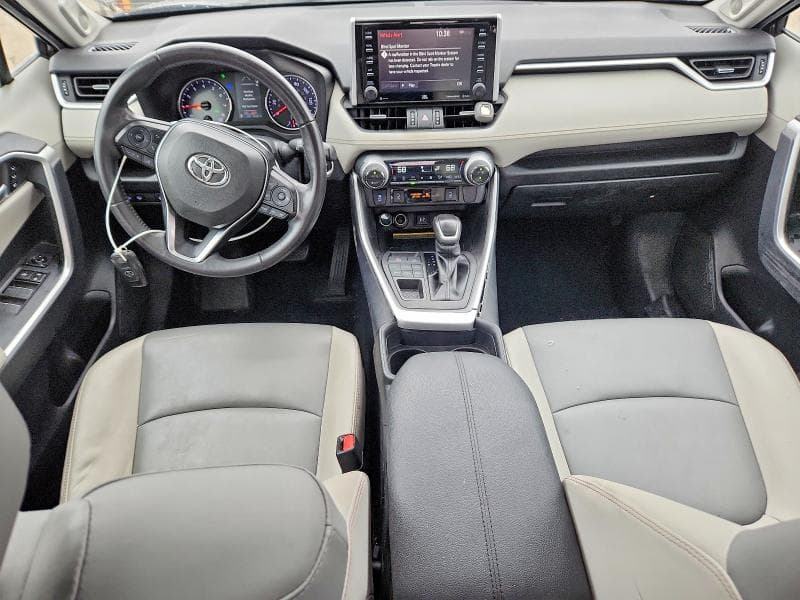 2019 TOYOTA RAV4 XLE PREMIUM 8