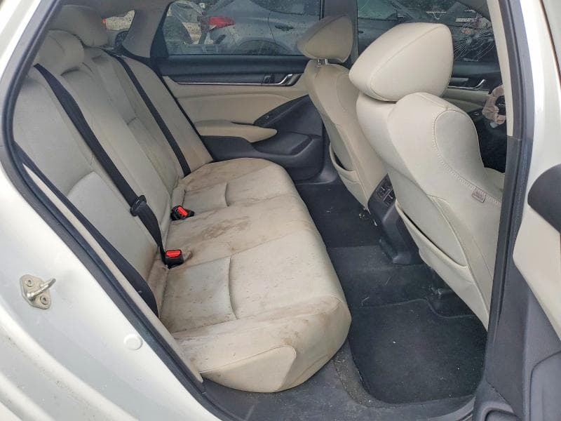 2019 HONDA ACCORD EX 10
