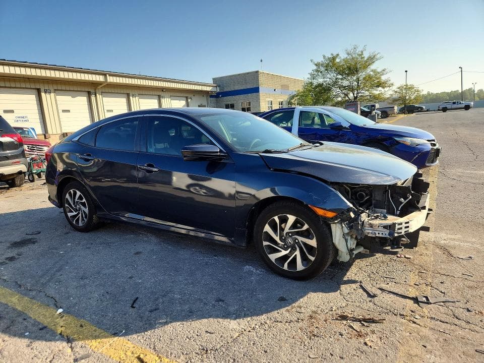 2017 HONDA CIVIC EX 4