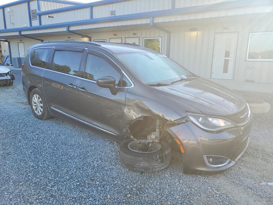 2017 CHRYSLER PACIFICA TOURING L 4