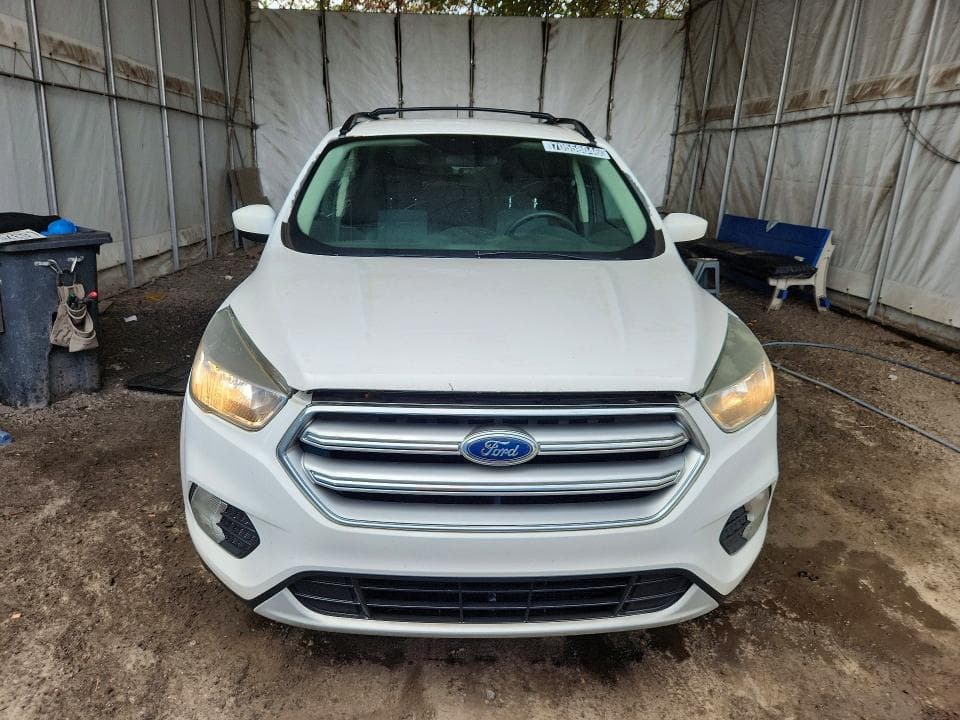 2017 FORD ESCAPE SE 5