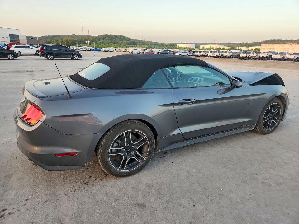 2021 FORD MUSTANG 3
