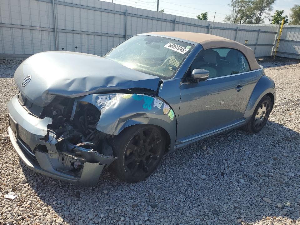 2019 VOLKSWAGEN BEETLE S