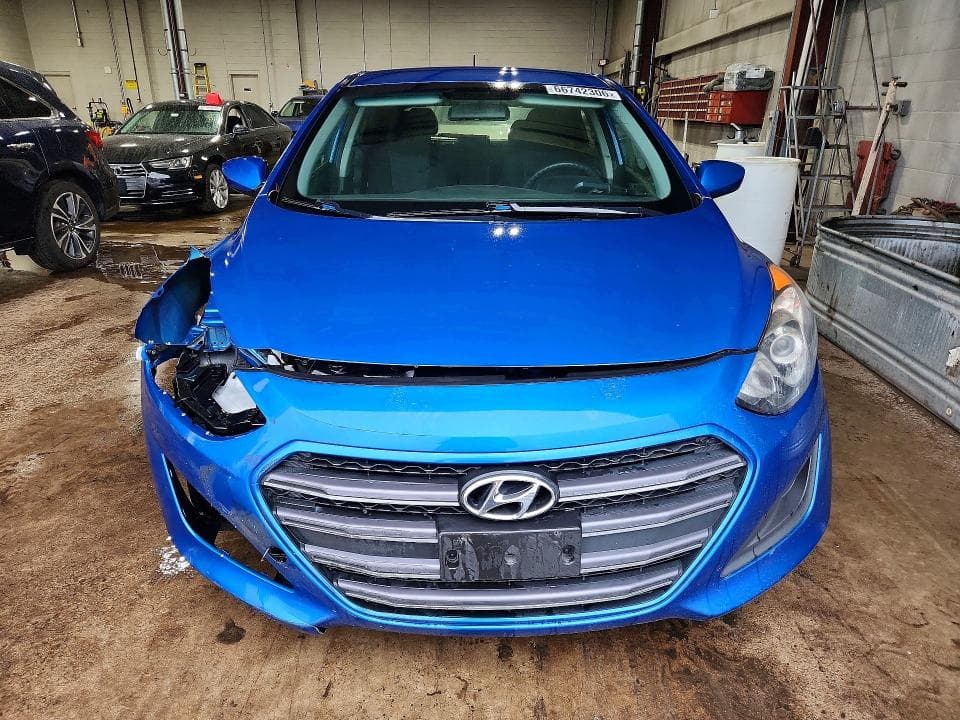 2017 HYUNDAI ELANTRA GT BASE 5