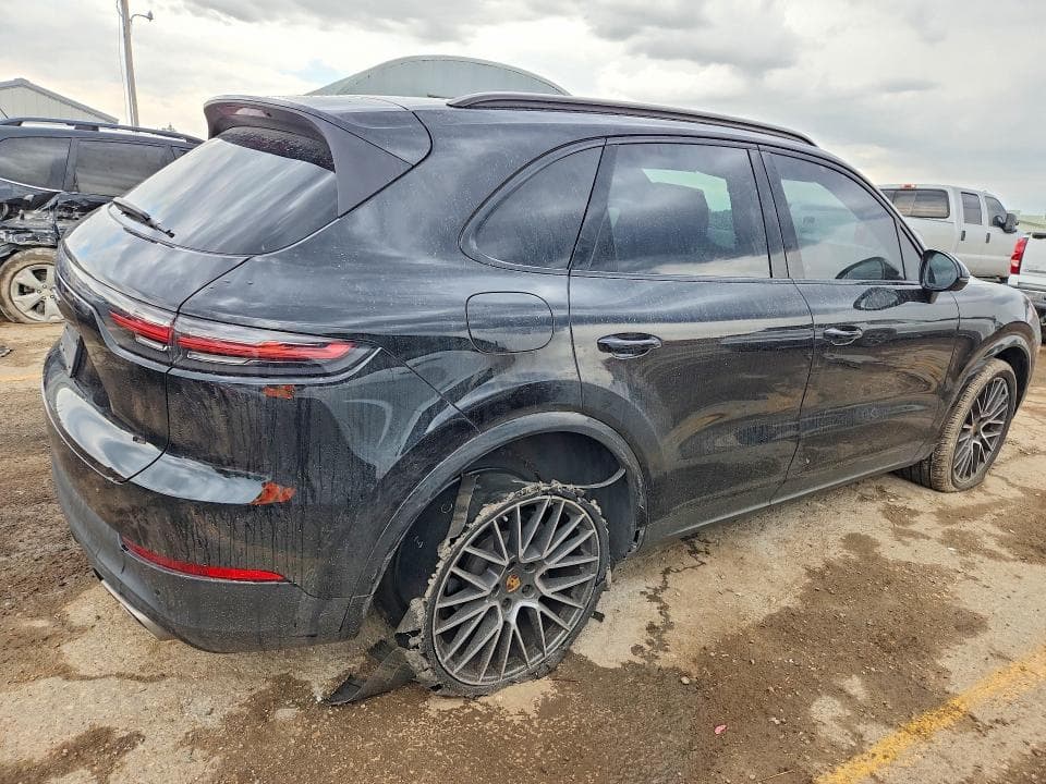 2021 PORSCHE CAYENNE 3