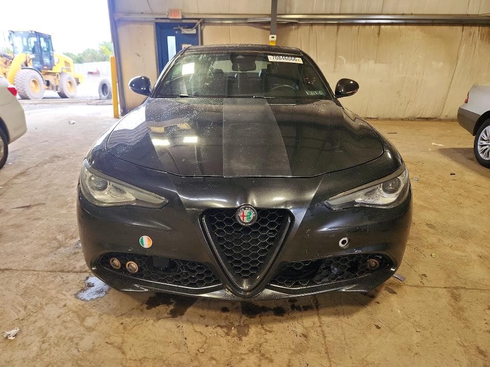 2017 ALFA ROMEO GIULIA TI Q4 5