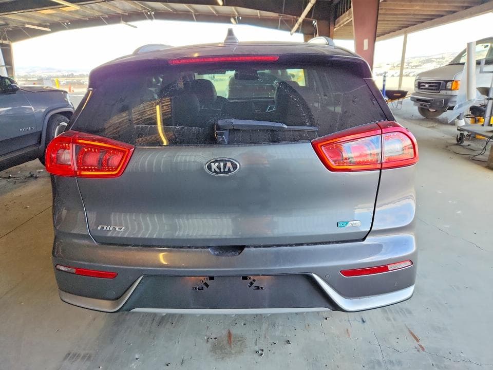 2018 KIA NIRO EX 6