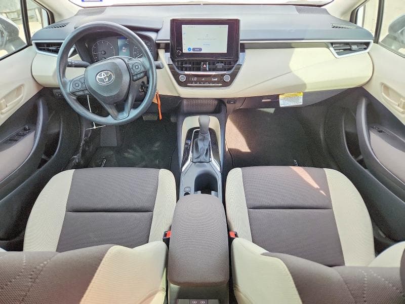 2025 TOYOTA COROLLA LE 8