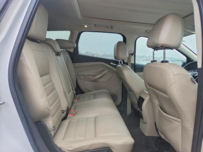 2017 FORD ESCAPE SE 11