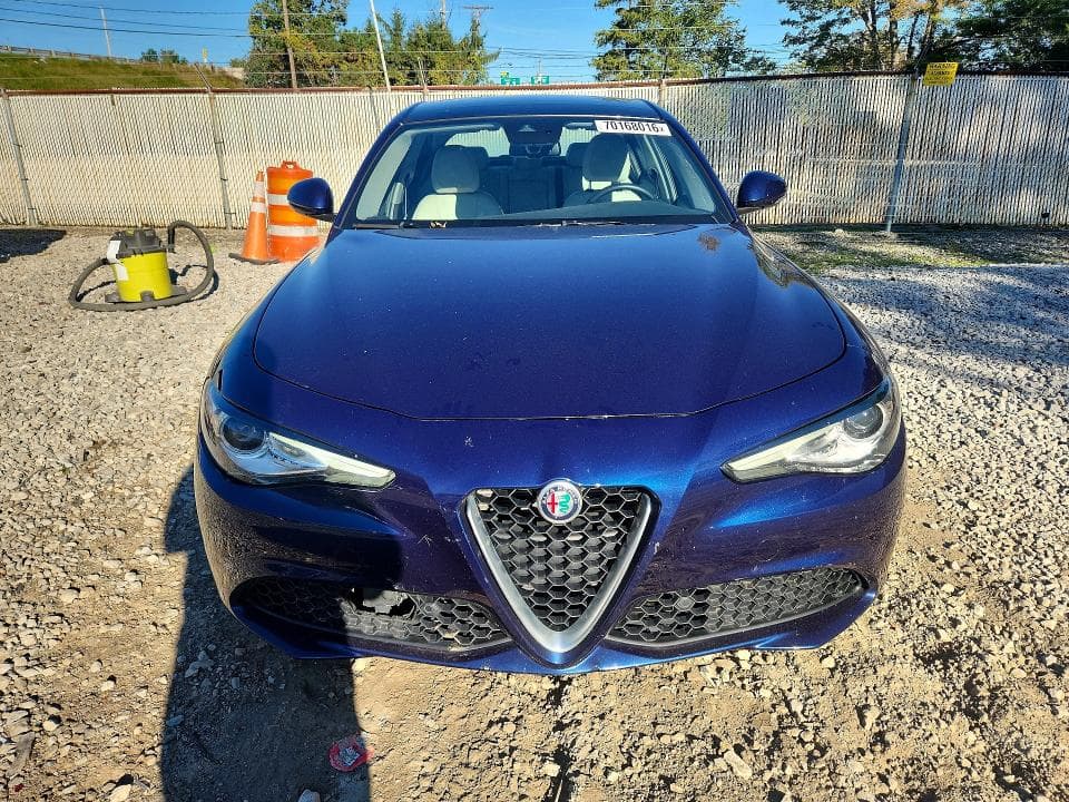 2019 ALFA ROMEO GIULIA Q4 5