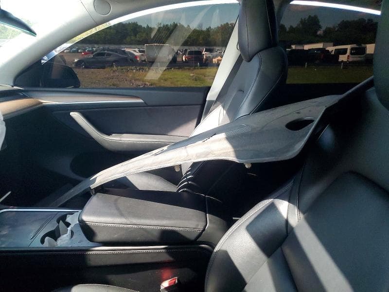 2022 TESLA MODEL Y 8