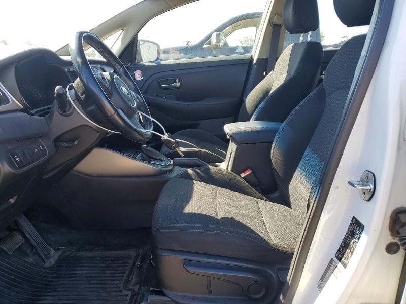 2017 KIA RONDO 7