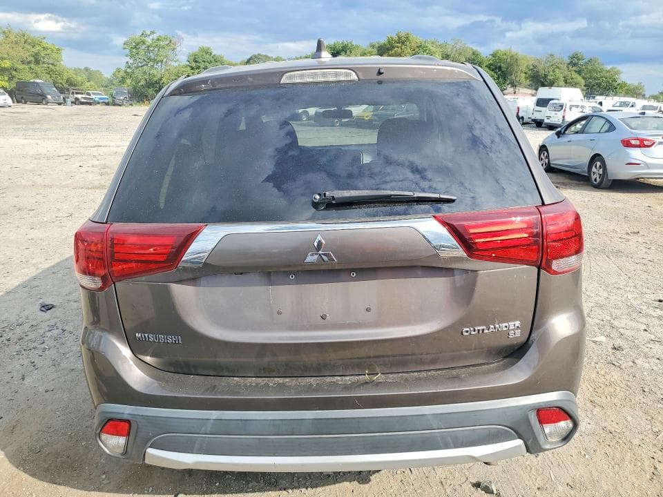 2017 MITSUBISHI OUTLANDER SE 6