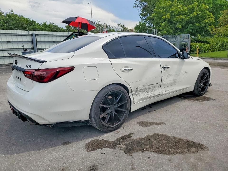 2021 INFINITI Q50 LUXE 3