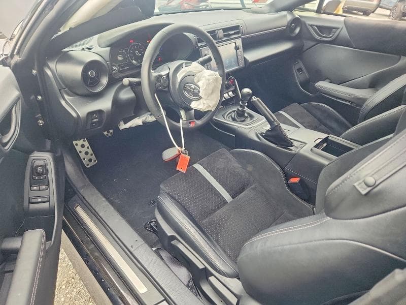 2024 TOYOTA GR 86 8