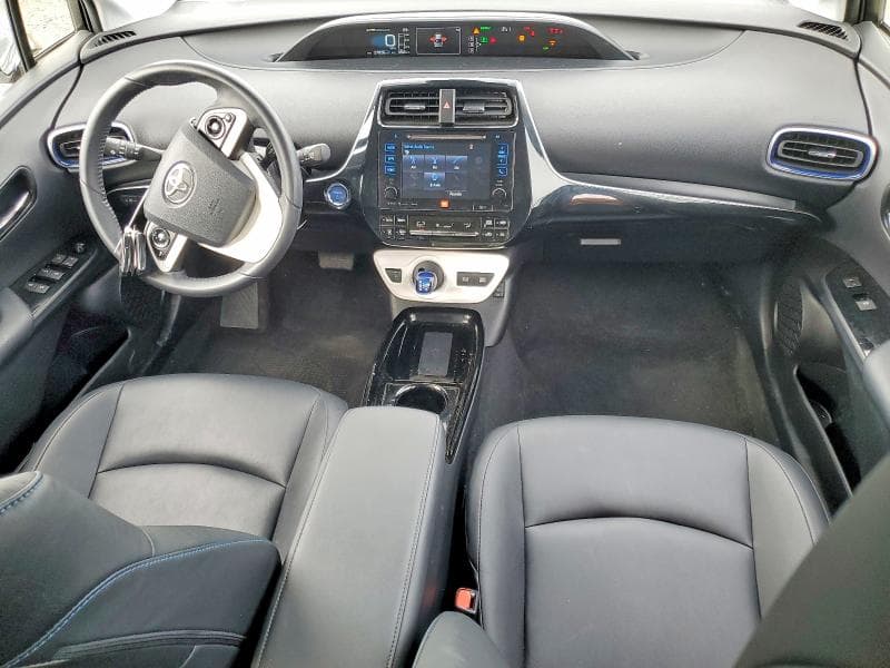 2017 TOYOTA PRIUS FOUR TOURING 8