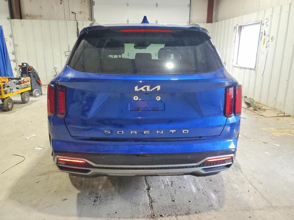 2022 KIA SORENTO S 6