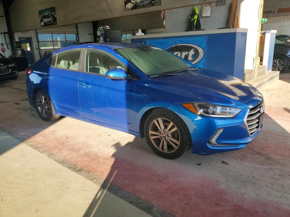 2017 HYUNDAI ELANTRA SE 4