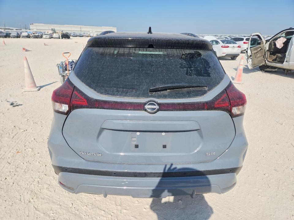 2023 NISSAN KICKS SR 6