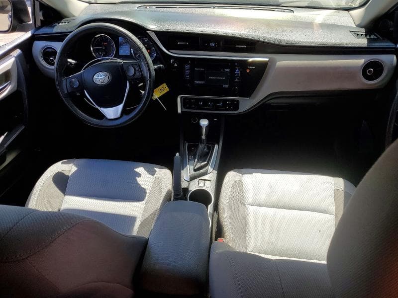 2017 TOYOTA COROLLA LE 8