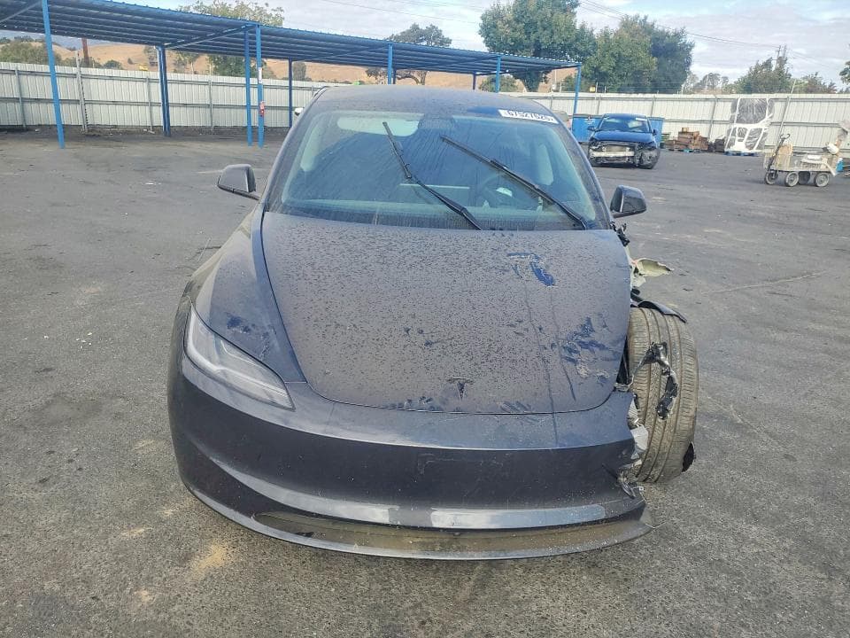 2026 TESLA MODEL 3 5