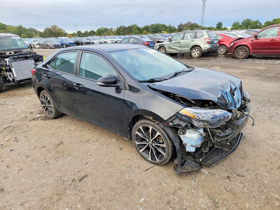 2017 TOYOTA COROLLA SE 4
