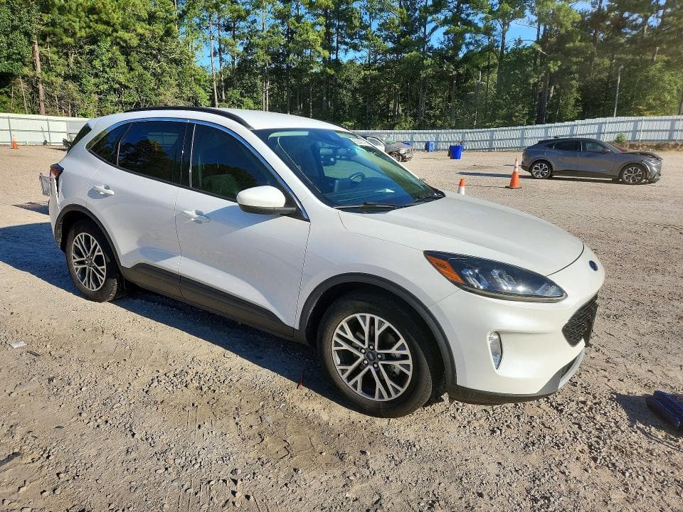 2020 FORD ESCAPE SEL 4
