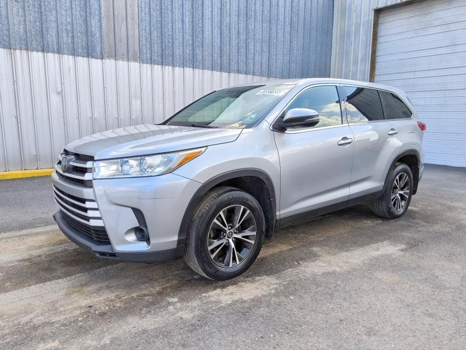 2019 TOYOTA HIGHLANDER LE - 1