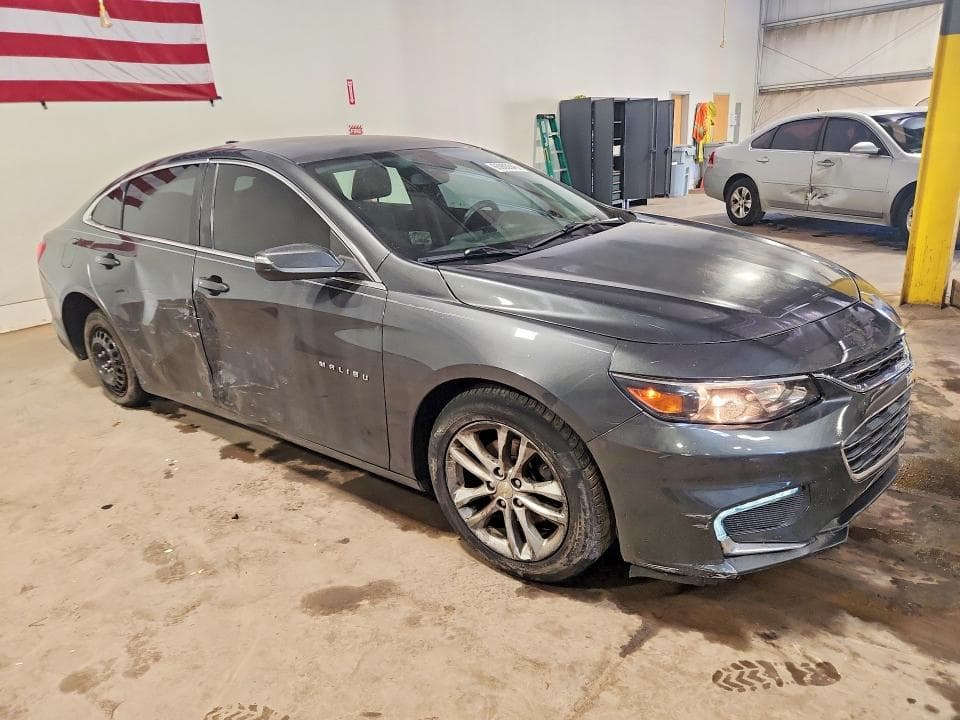 2017 CHEVROLET MALIBU LT 4