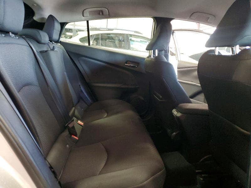 2019 TOYOTA PRIUS LE 11