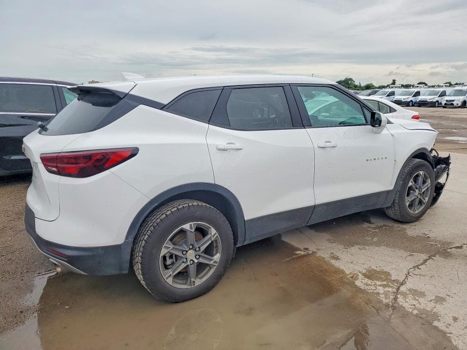 2023 CHEVROLET BLAZER 2LT 3