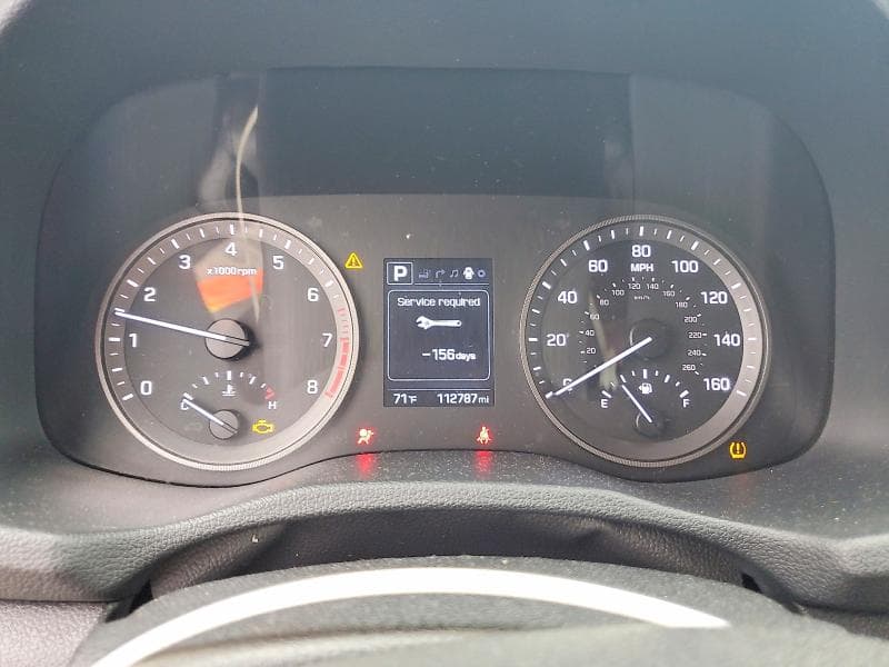 2017 HYUNDAI TUCSON SE PLUS 9