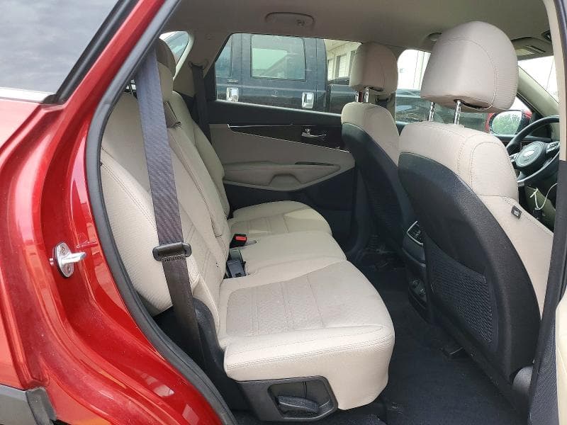2017 KIA SORENTO LX 11