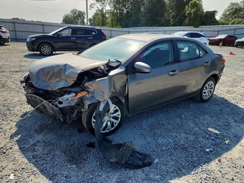 2017 TOYOTA COROLLA LE - 1